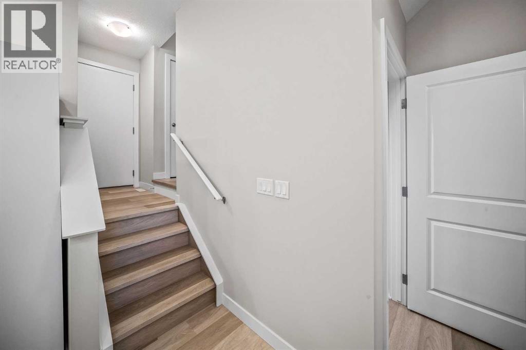 Single Family House for Sale in  Crestbrook Common SW Crestmont Calgary 