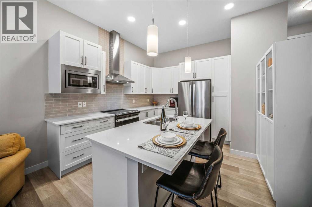 Single Family House for Sale in  Crestbrook Common SW Crestmont Calgary 