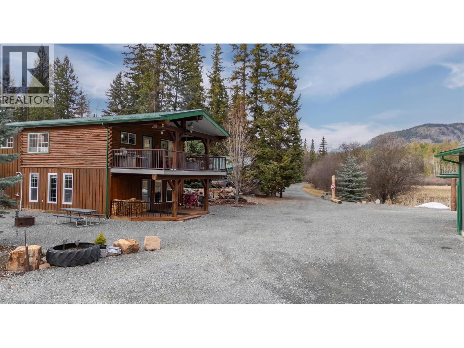 6206 Tie Lake Shore N Road, Jaffray