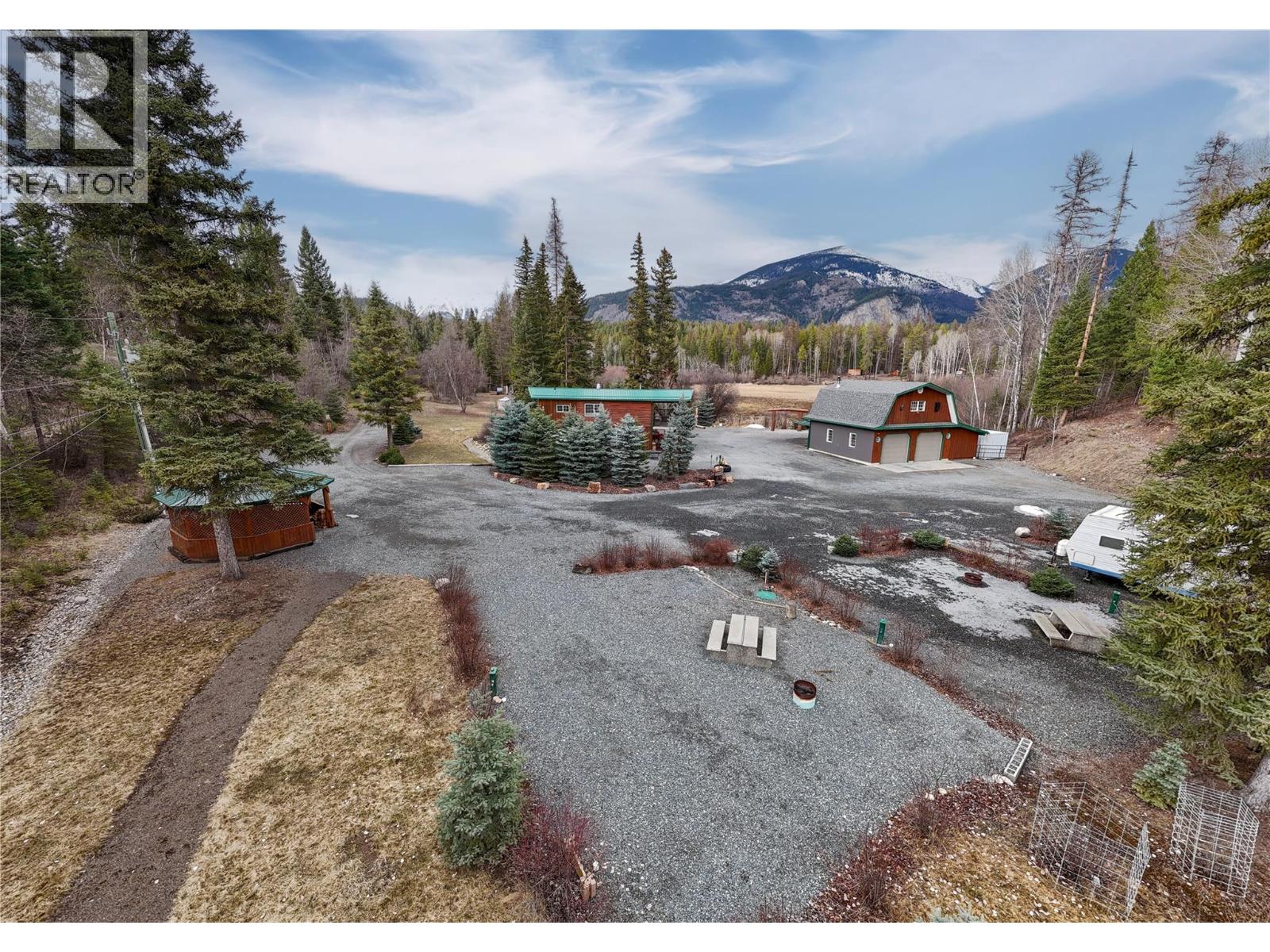 6206 Tie Lake Shore N Road, Jaffray