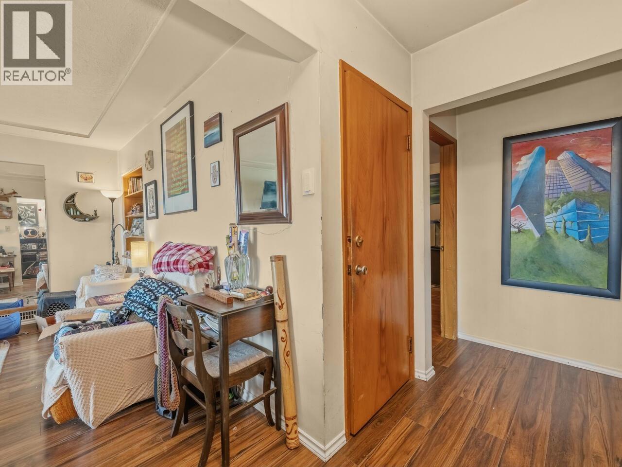 135 DURHAM Street - photo 2