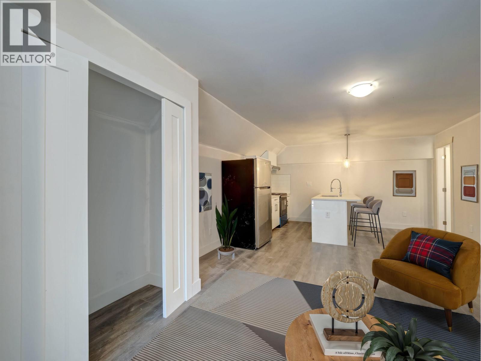 6070-72 HEARTWOOD PLACE, Sechelt