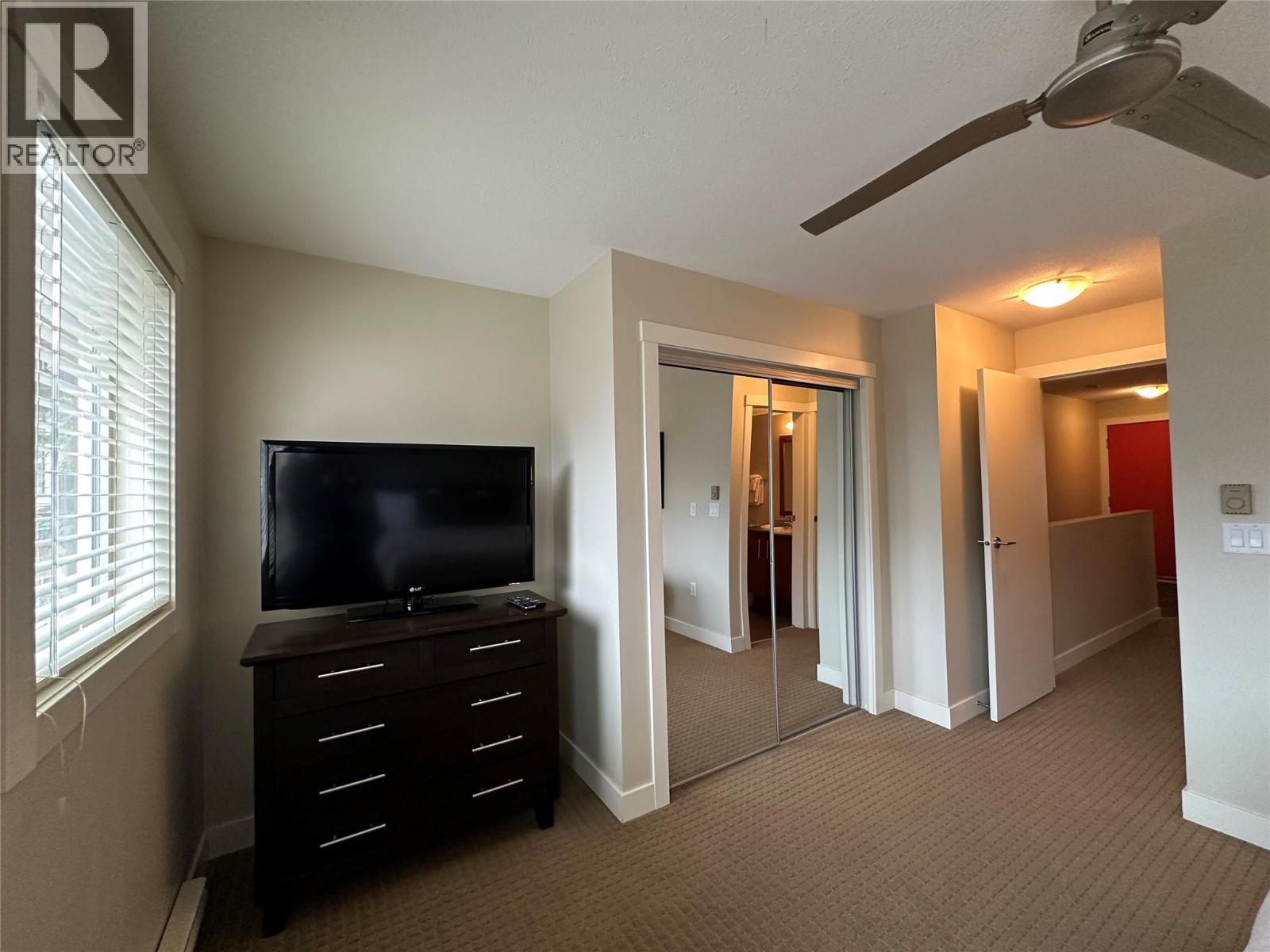 2049 SUMMIT Drive Unit# 413C, Panorama