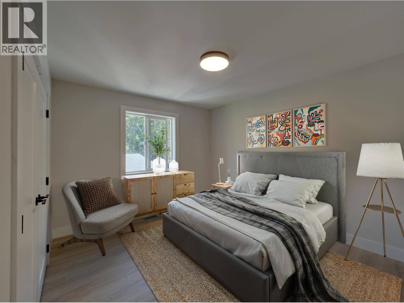 6070-72 HEARTWOOD PLACE, Sechelt