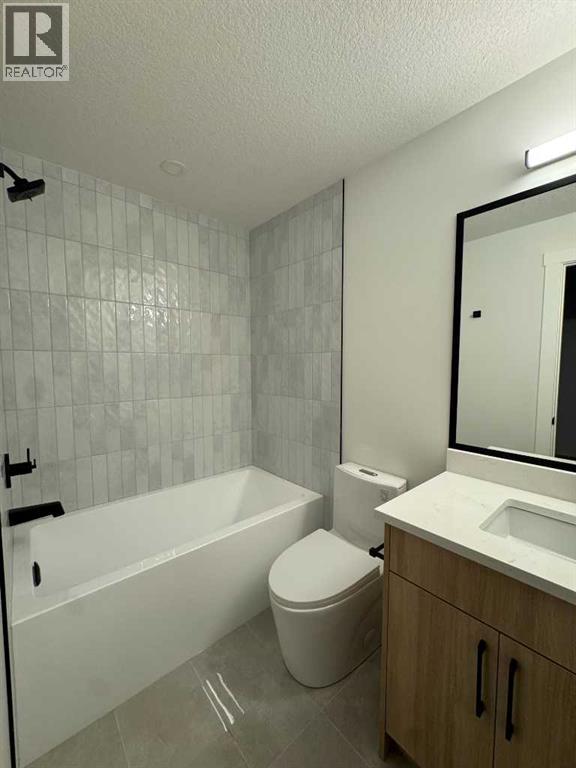 Single Family House for Sale in   Avenue NW Montgomery Calgary 