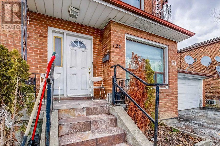 MAIN - 124 MAJOR MACKENZIE DRIVE E