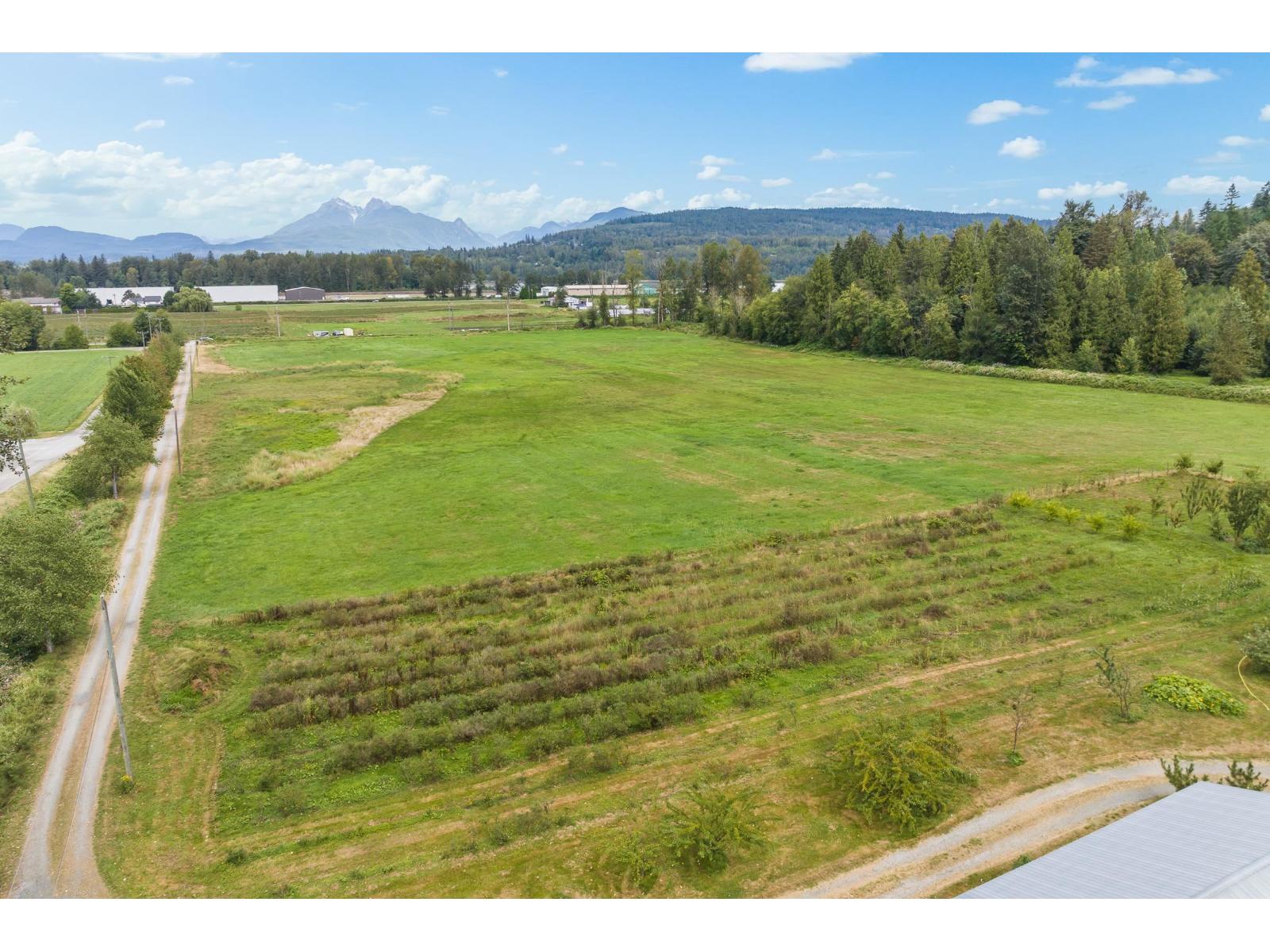 24250 88 AVENUE, Langley