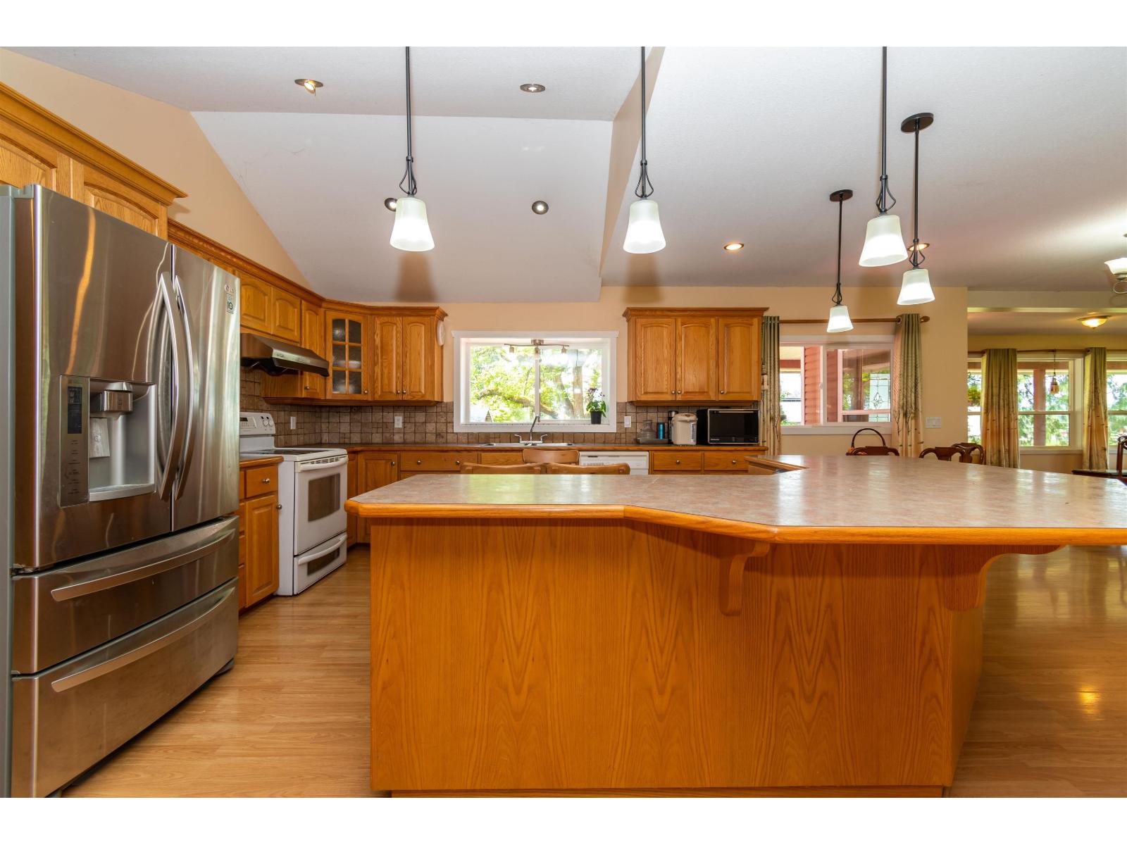 24250 88 AVENUE, Langley