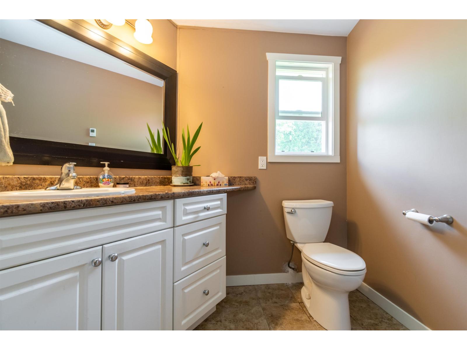 24250 88 AVENUE, Langley