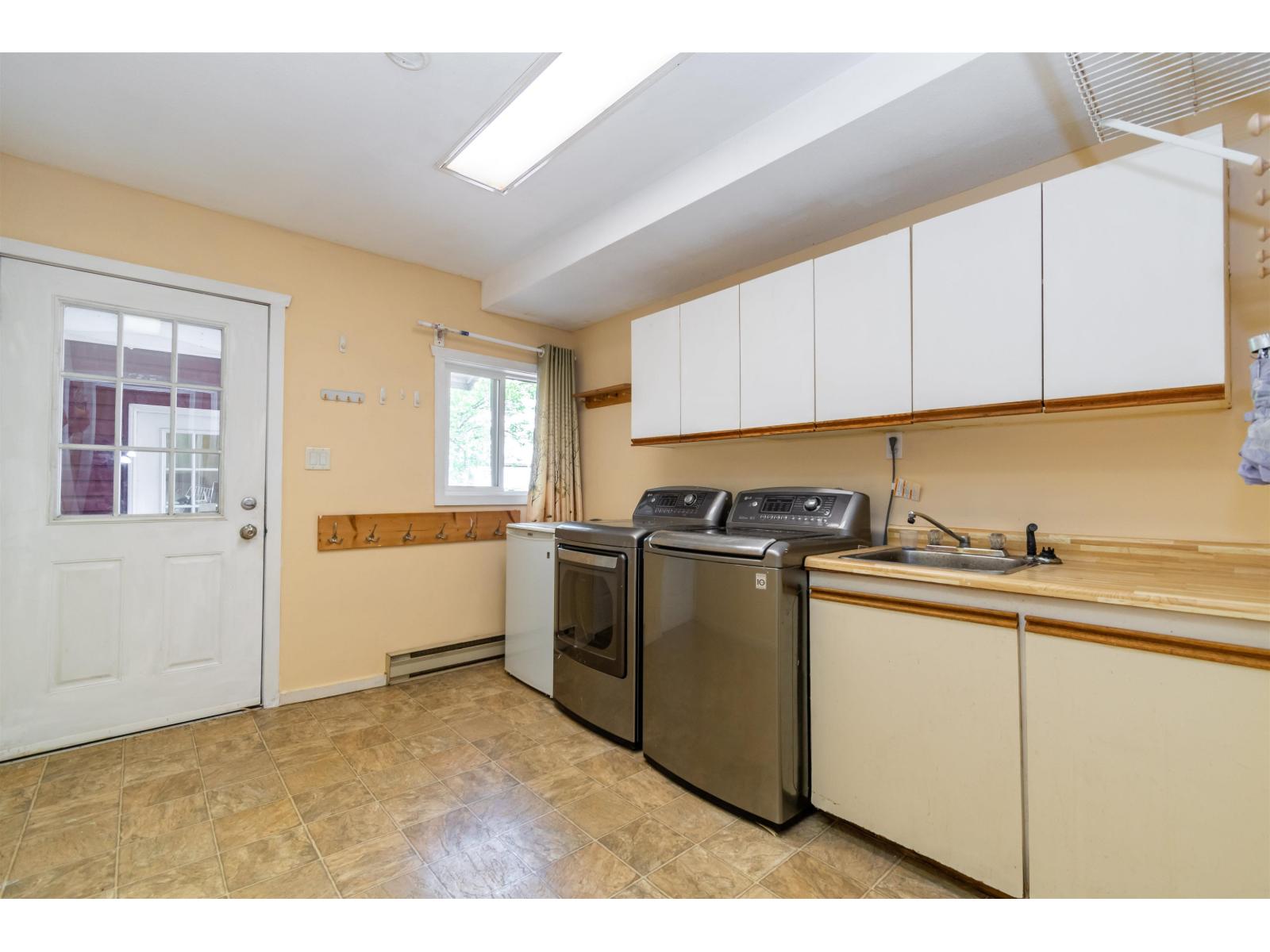 24250 88 AVENUE, Langley