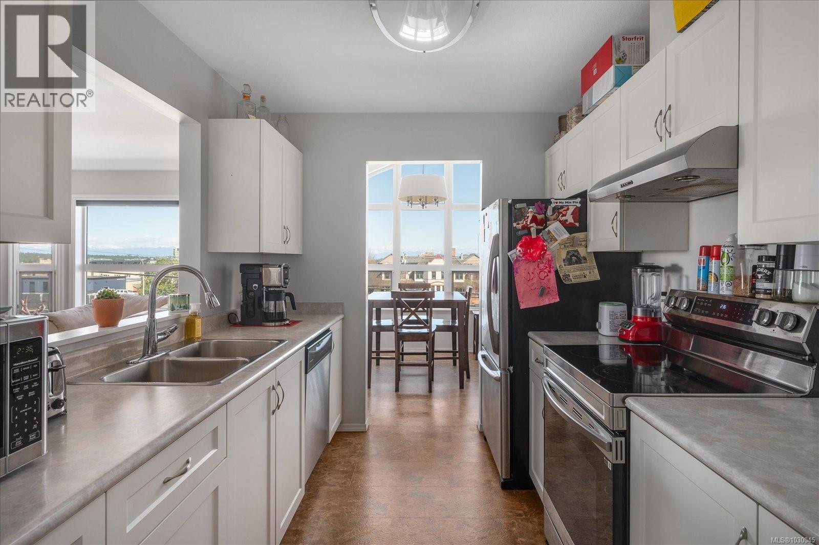 #304 327 PRIDEAUX ST - 13