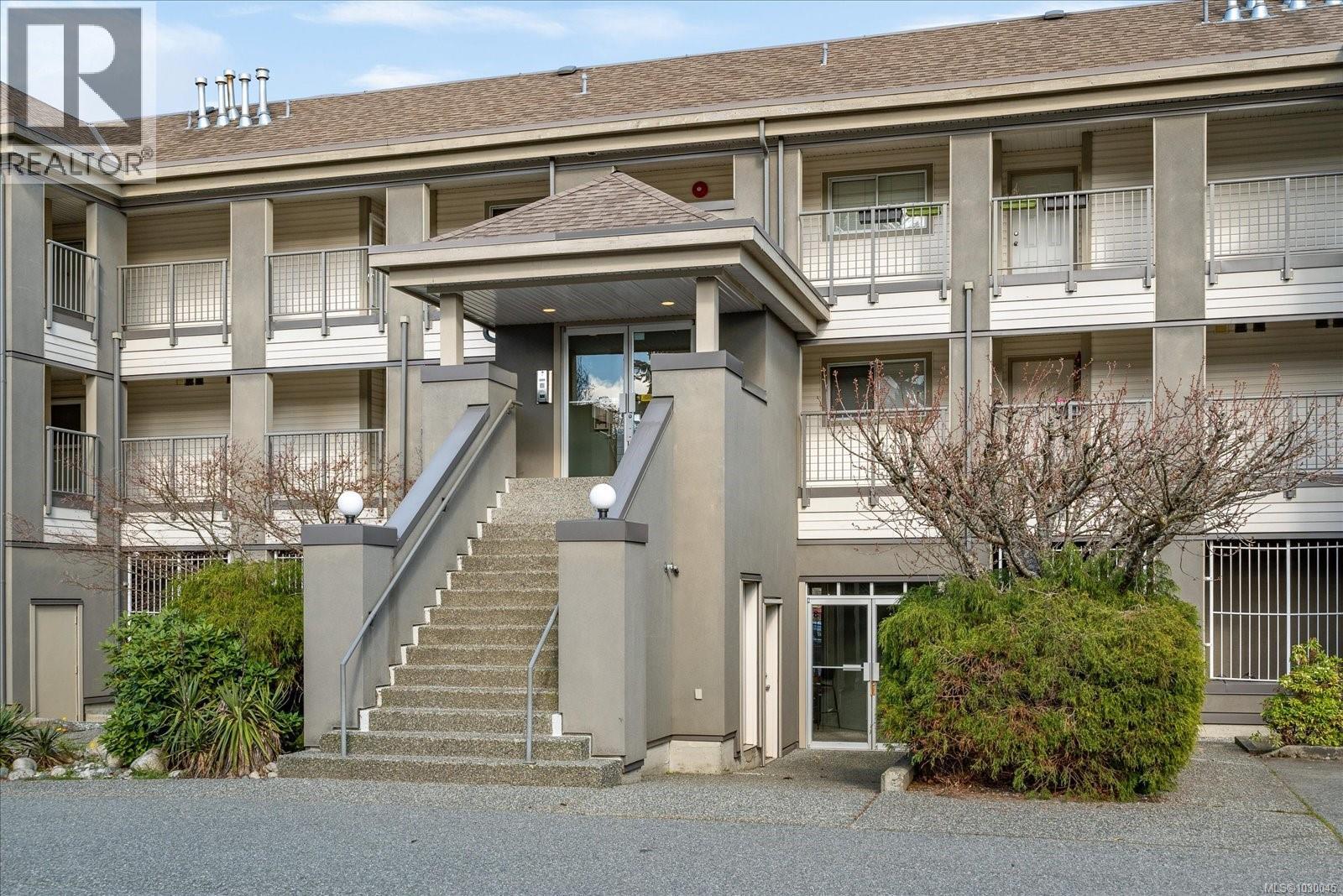 #304 327 Prideaux St - 2