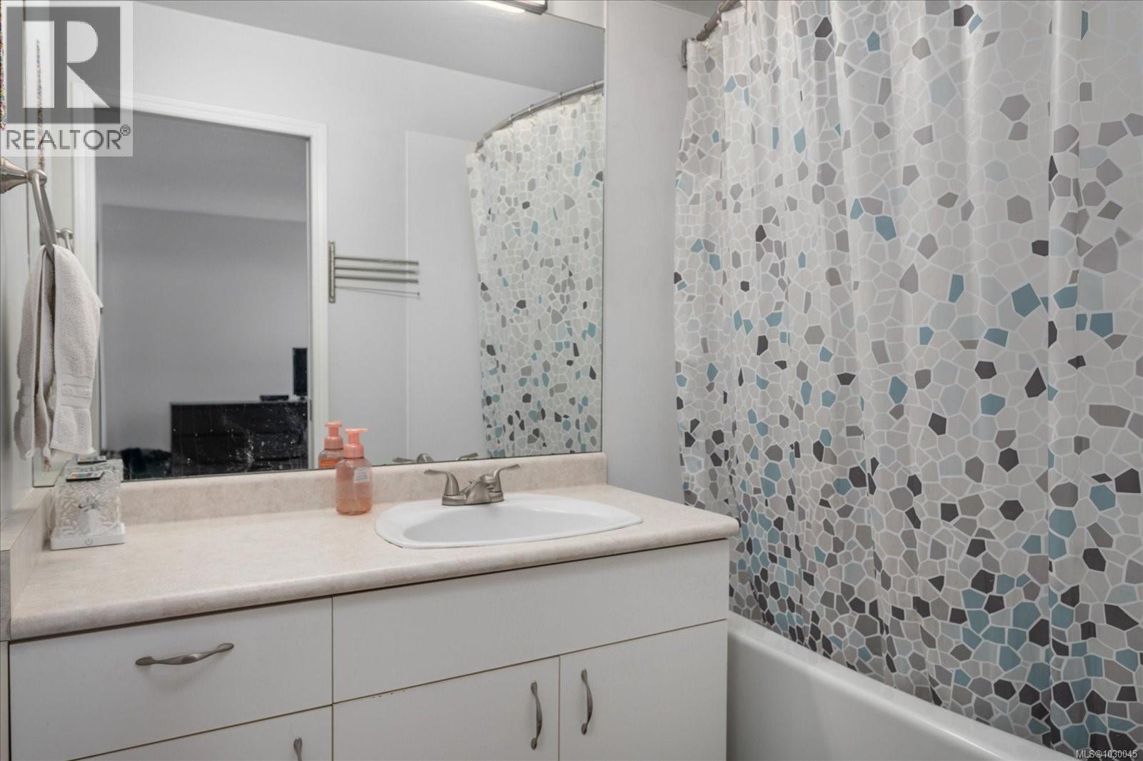 #304 327 PRIDEAUX ST - 22