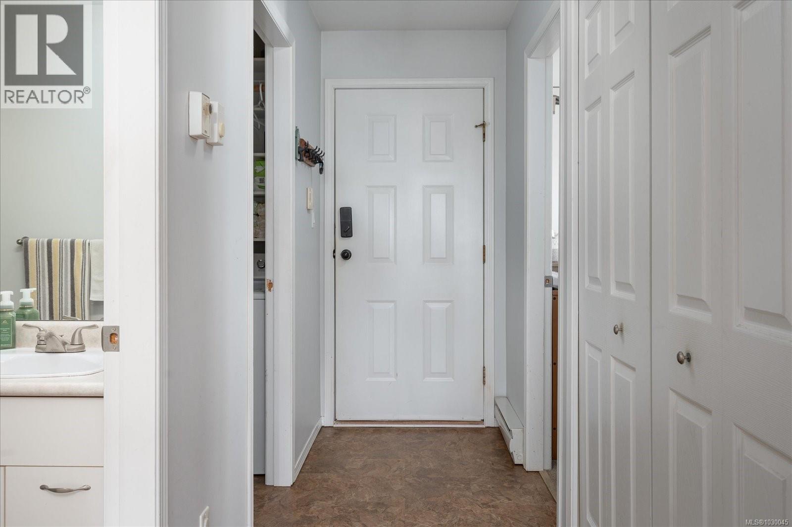 #304 327 PRIDEAUX ST - 23