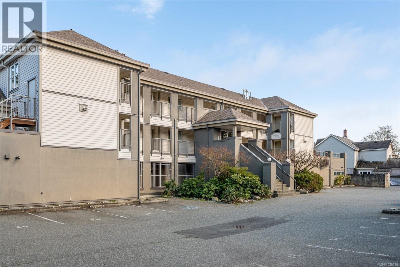 #304 327 PRIDEAUX ST - 25