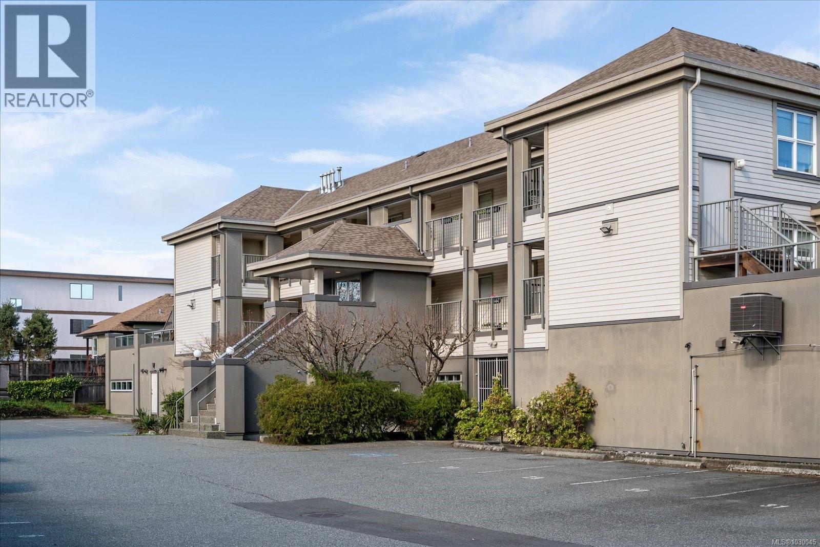 #304 327 PRIDEAUX ST - 26