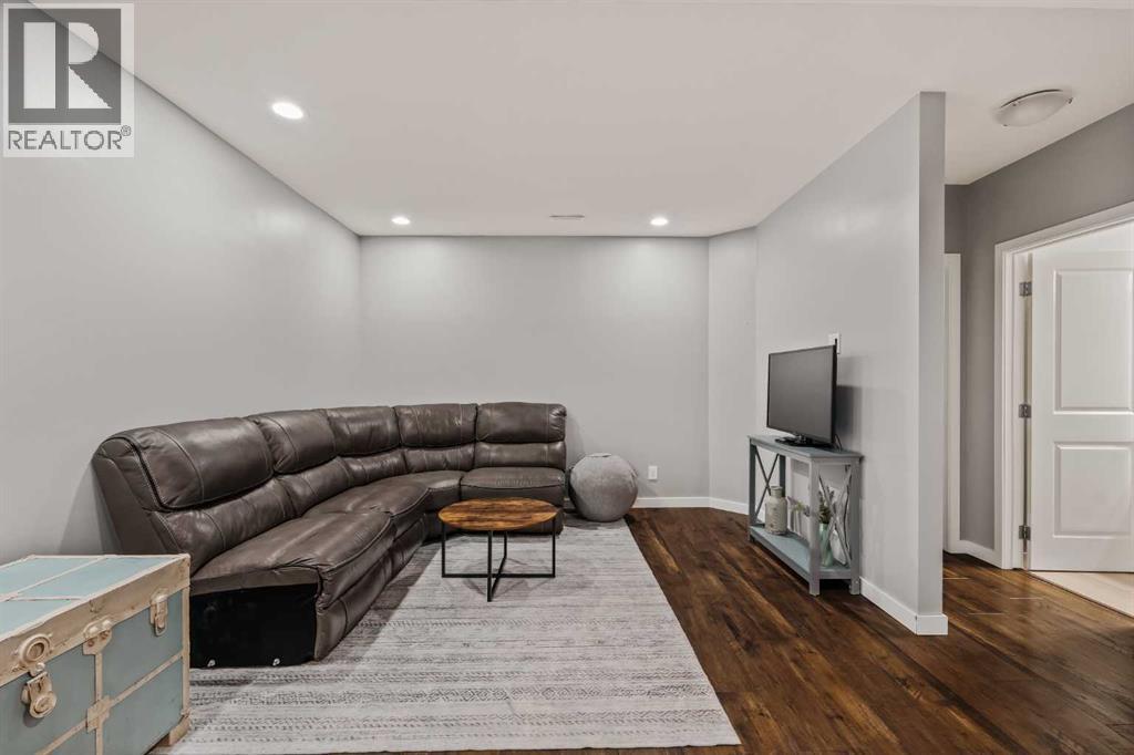 65 Sunrise Crescent, Cochrane