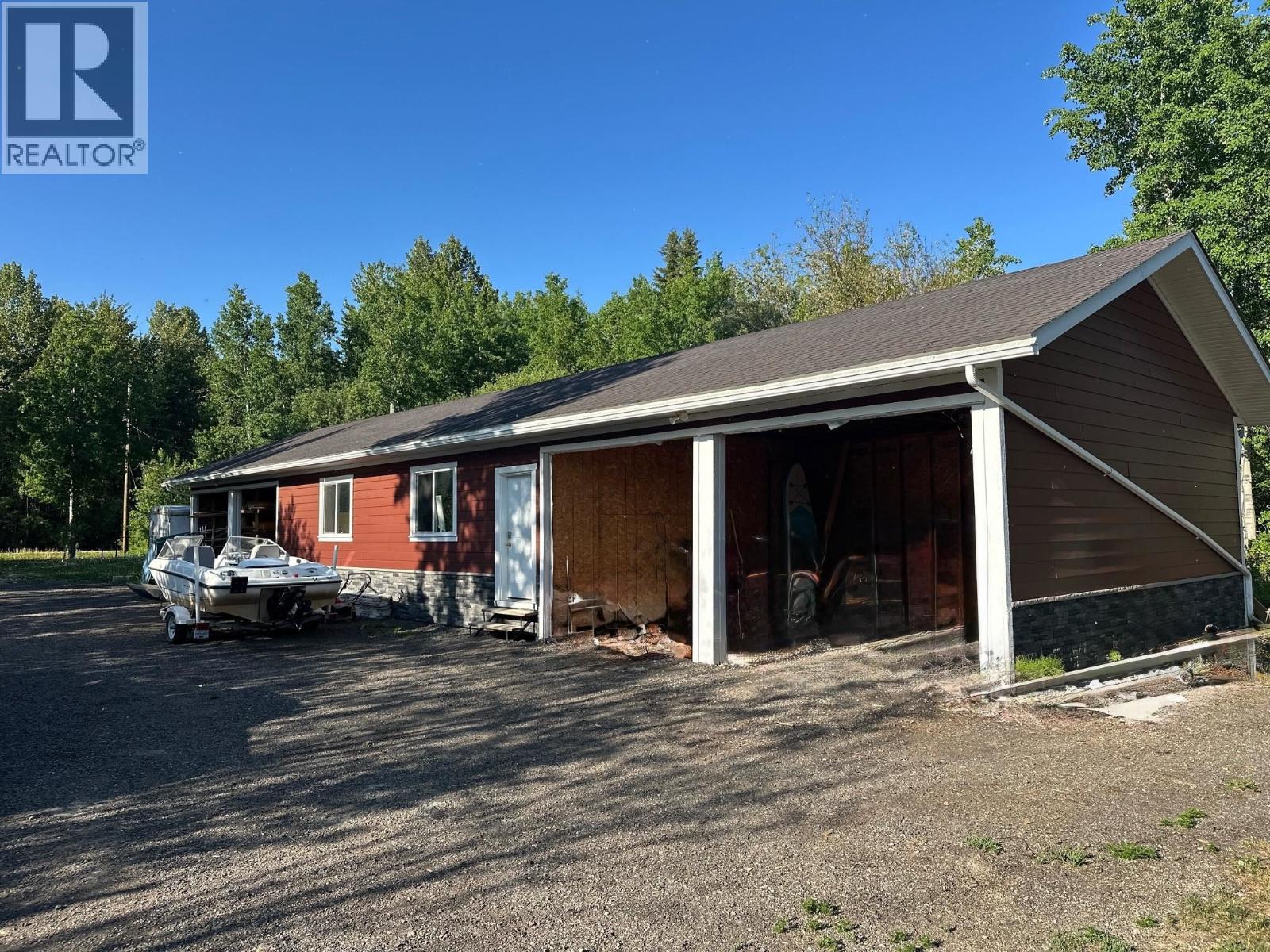 7285 PETERSON ROAD, Fraser Lake