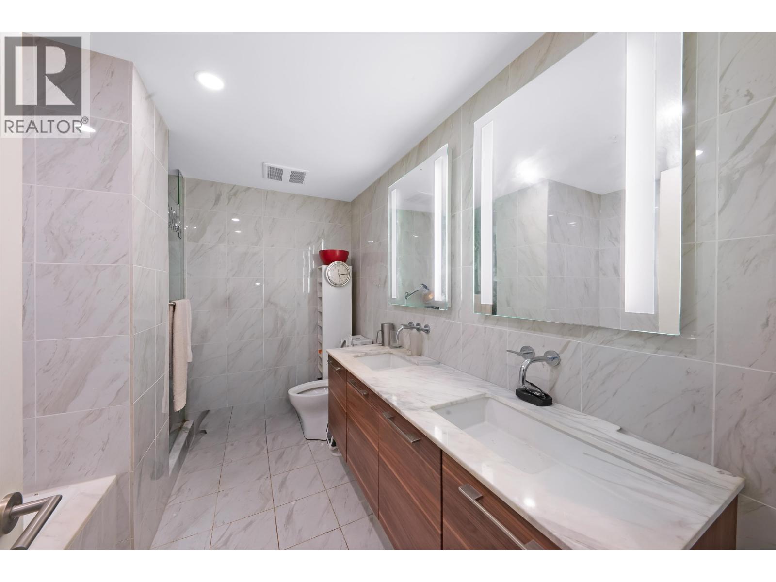 1703 8588 CORNISH STREET