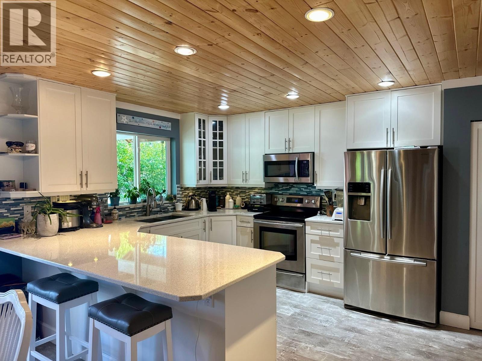 7285 PETERSON ROAD, Fraser Lake