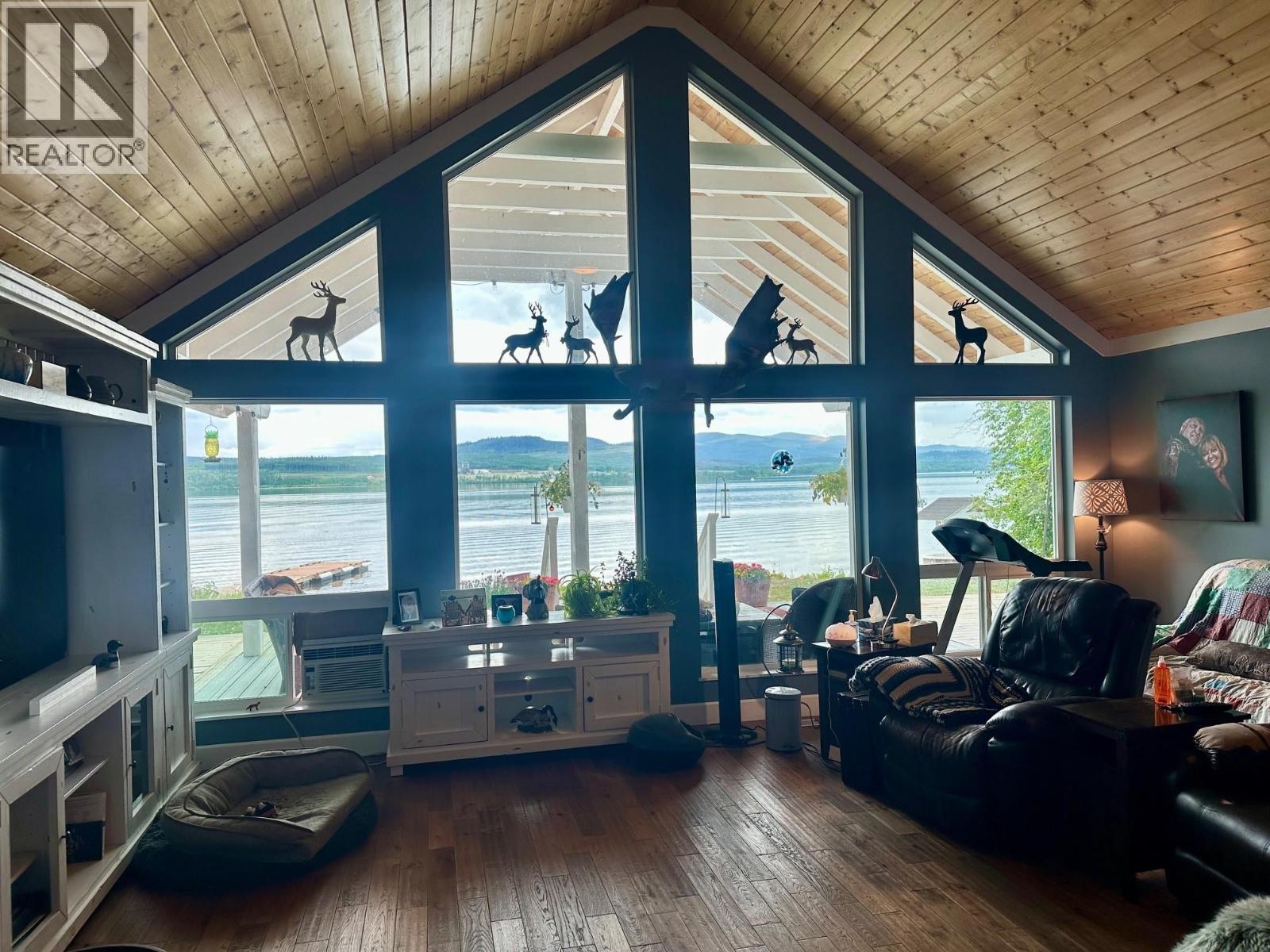 7285 PETERSON ROAD, Fraser Lake