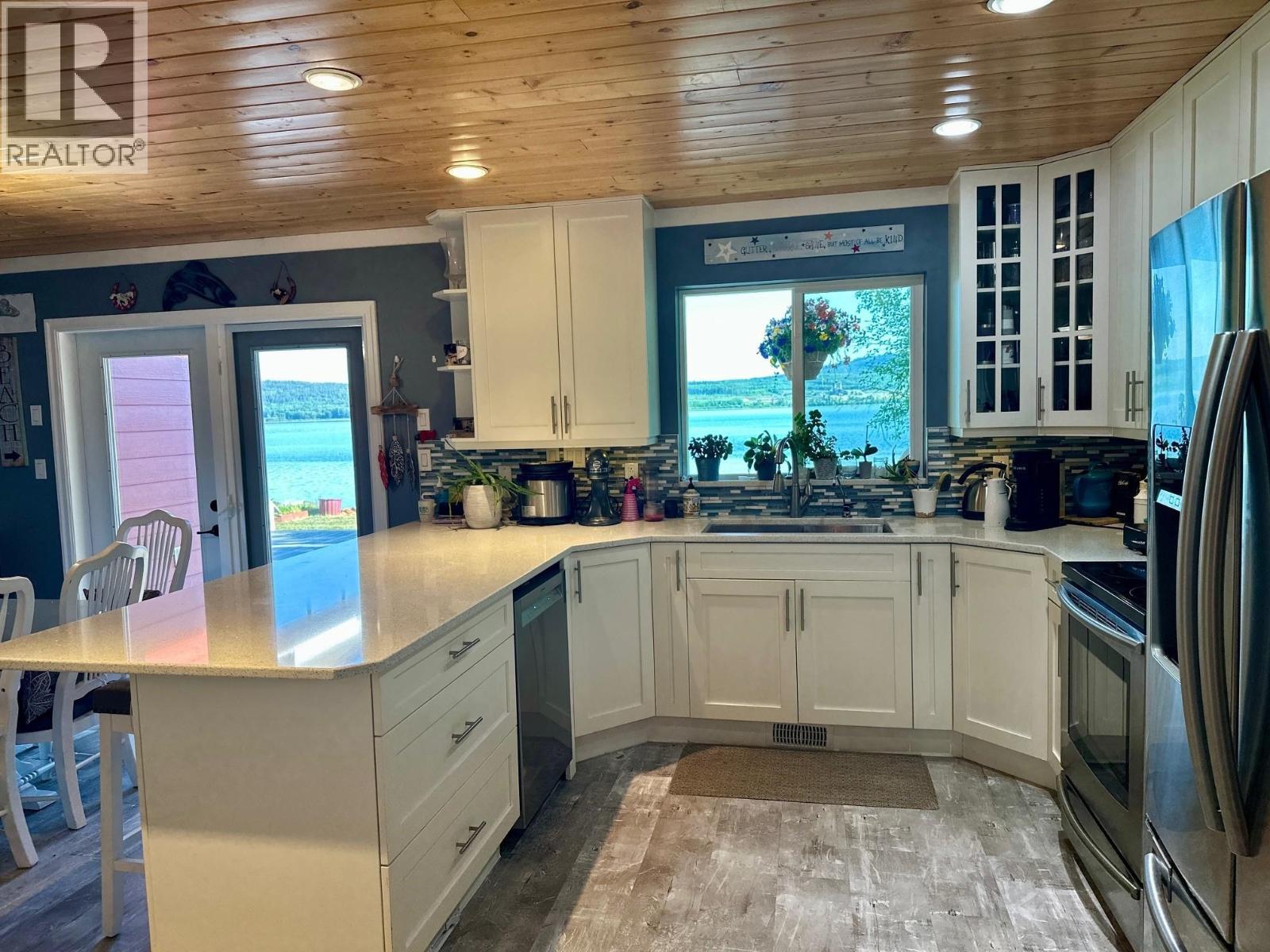 7285 PETERSON ROAD, Fraser Lake