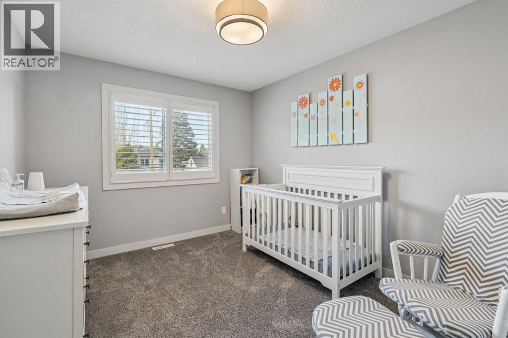 Single Family House for Sale in   Street NW Parkdale Calgary 