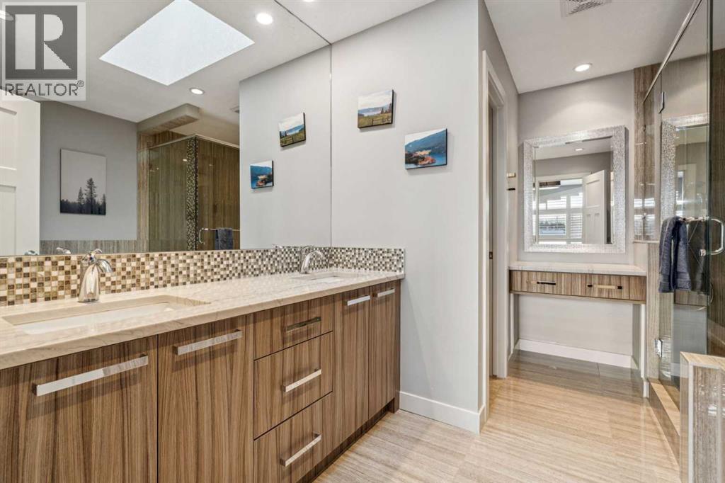 Single Family House for Sale in   Street NW Parkdale Calgary 