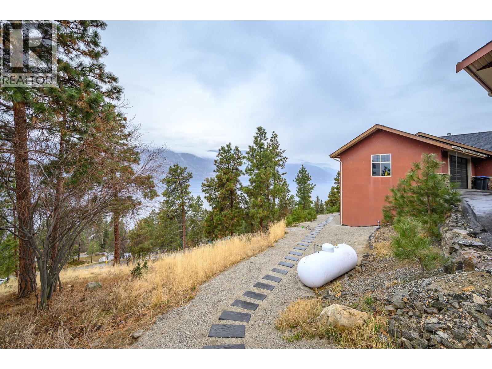 2328 ARTHUR COURT - 74