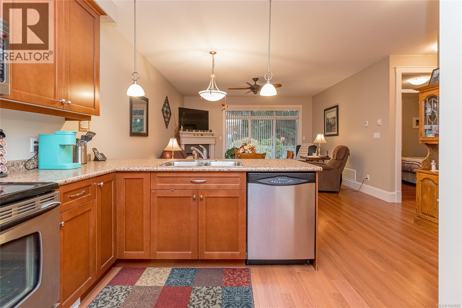 #23 3110 COOK ST - 18