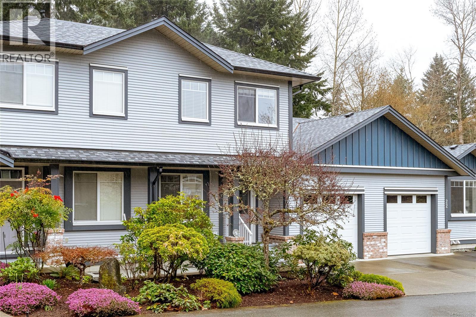 #23 3110 COOK ST - Image 2