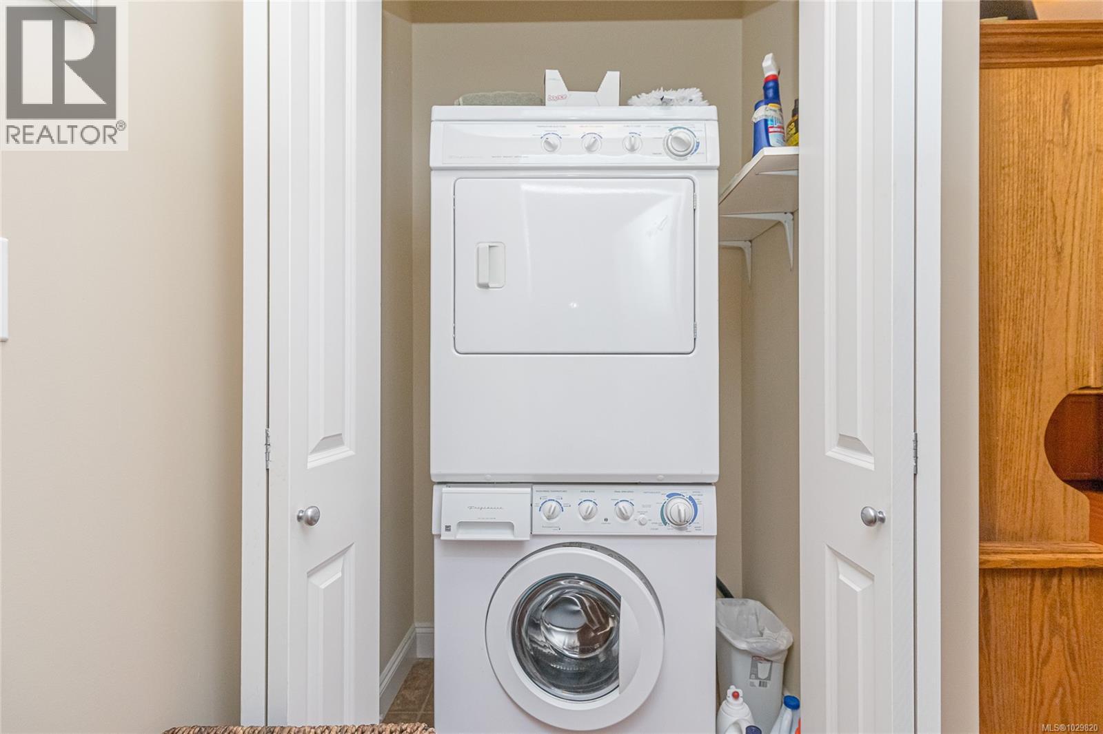 #23 3110 COOK ST - 30