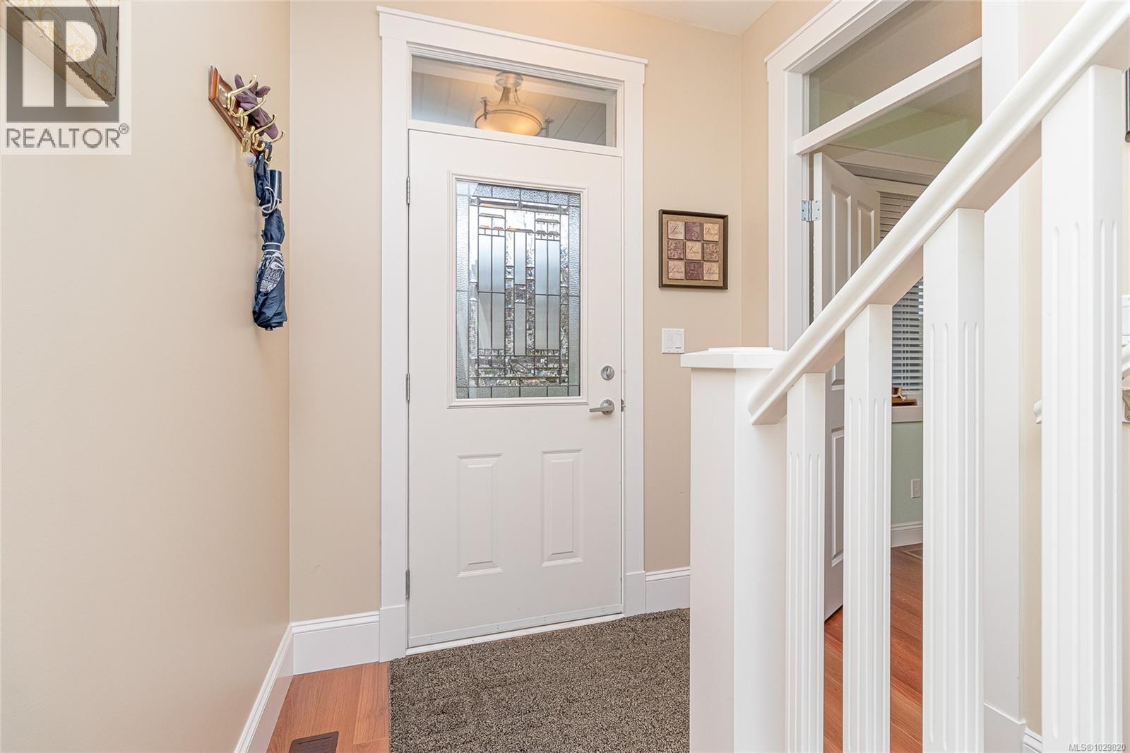 #23 3110 COOK ST - 7