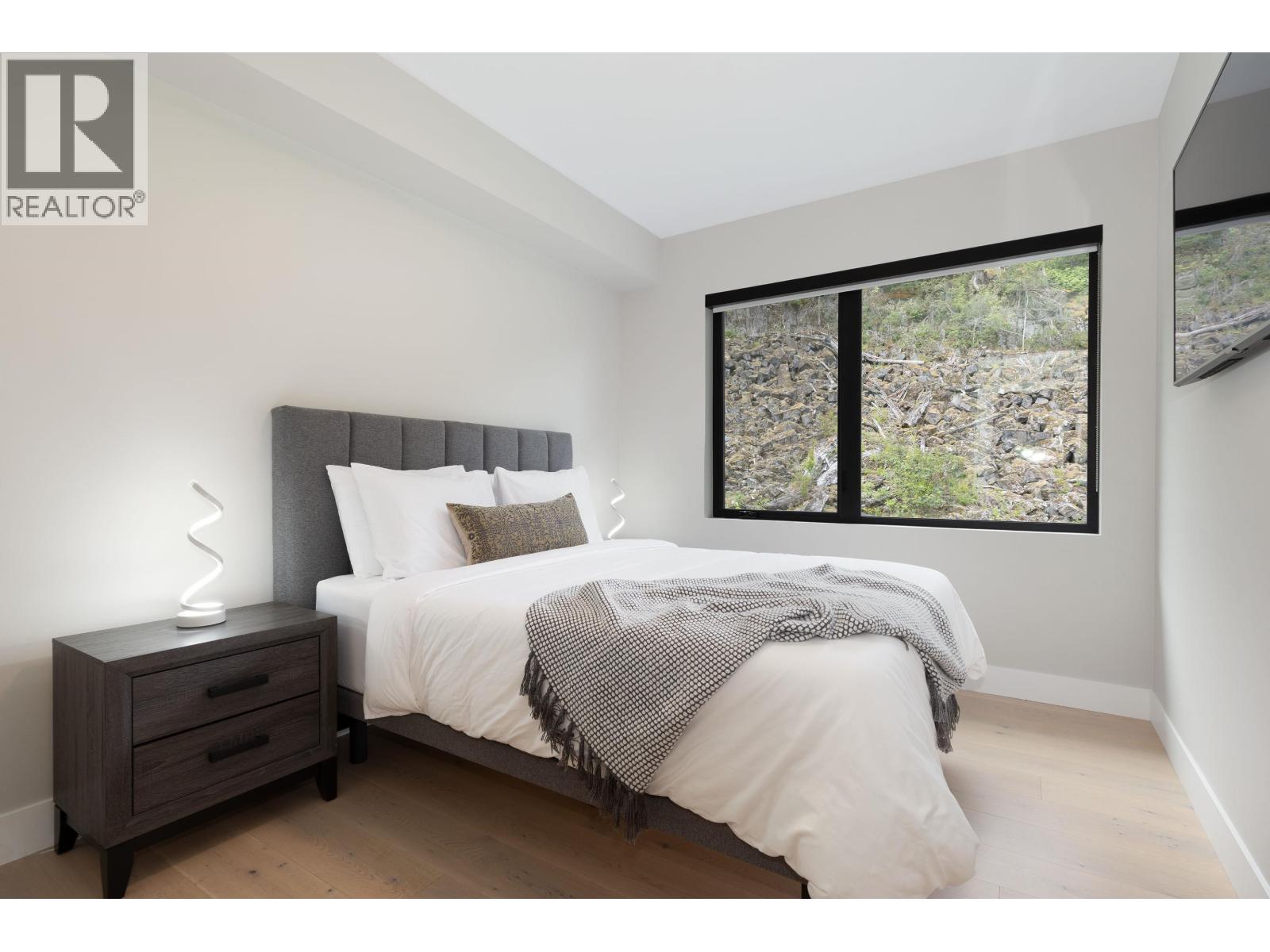 8 1350 CLOUDBURST DRIVE, Whistler