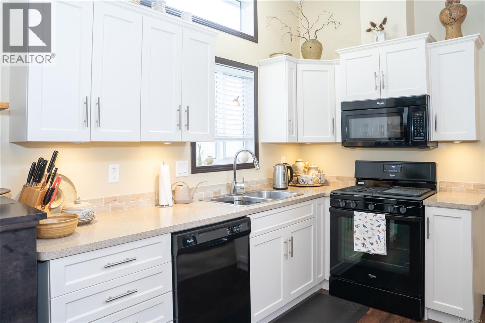 #152 3042 RIVER RD - 15