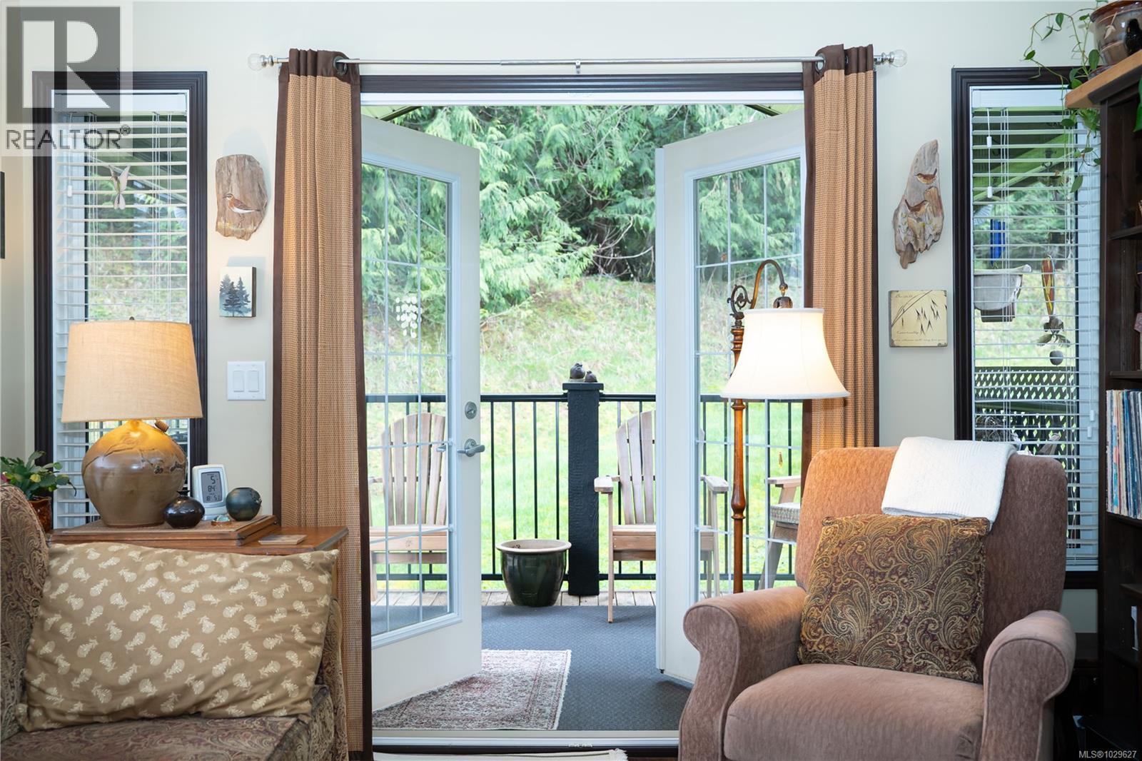 #152 3042 RIVER RD - 16