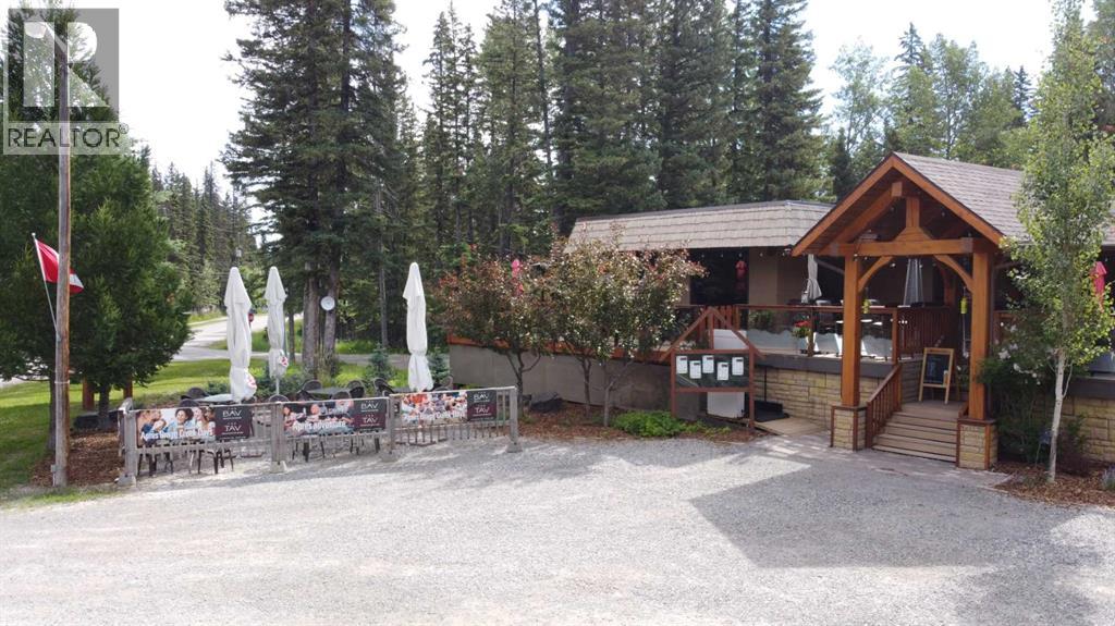 75 White Avenue, Bragg Creek