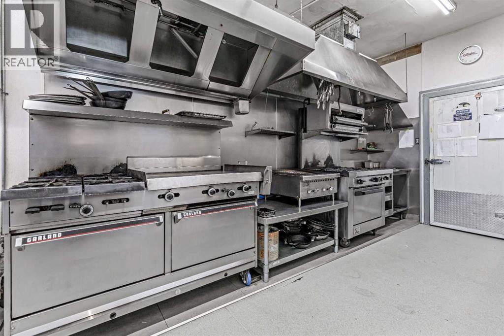 75 White Avenue, Bragg Creek