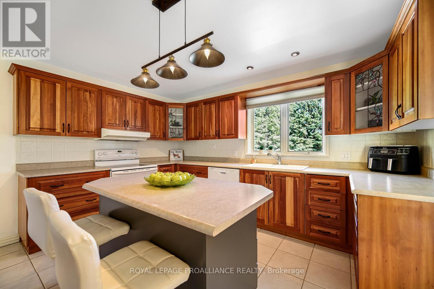 2597 NORTH CAMPBELL ROAD - 11