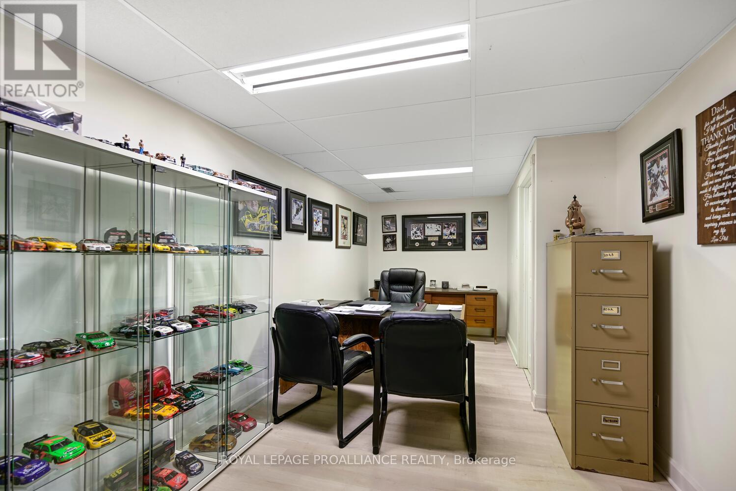 2597 NORTH CAMPBELL ROAD - 23