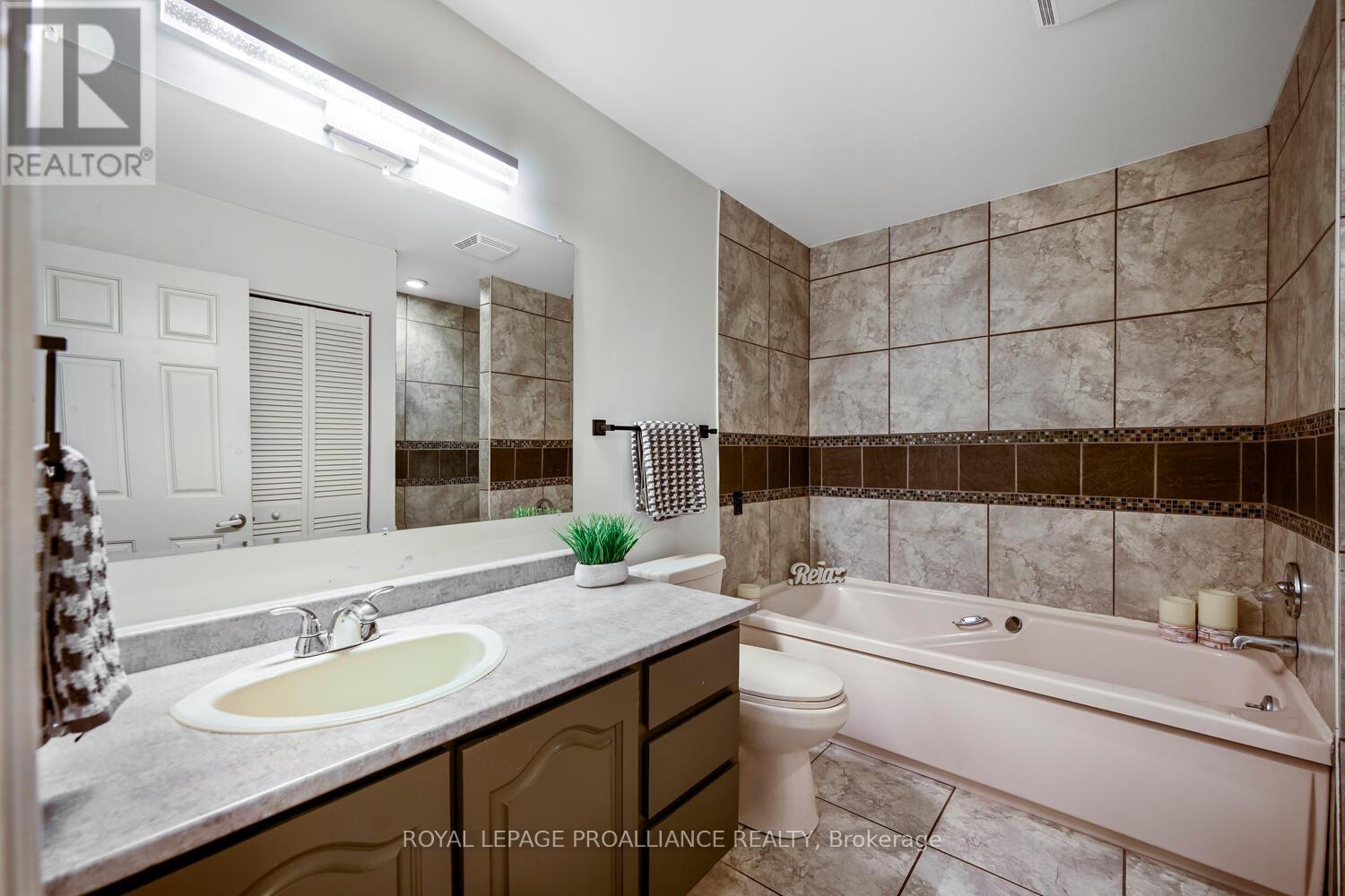 2597 NORTH CAMPBELL ROAD - 28
