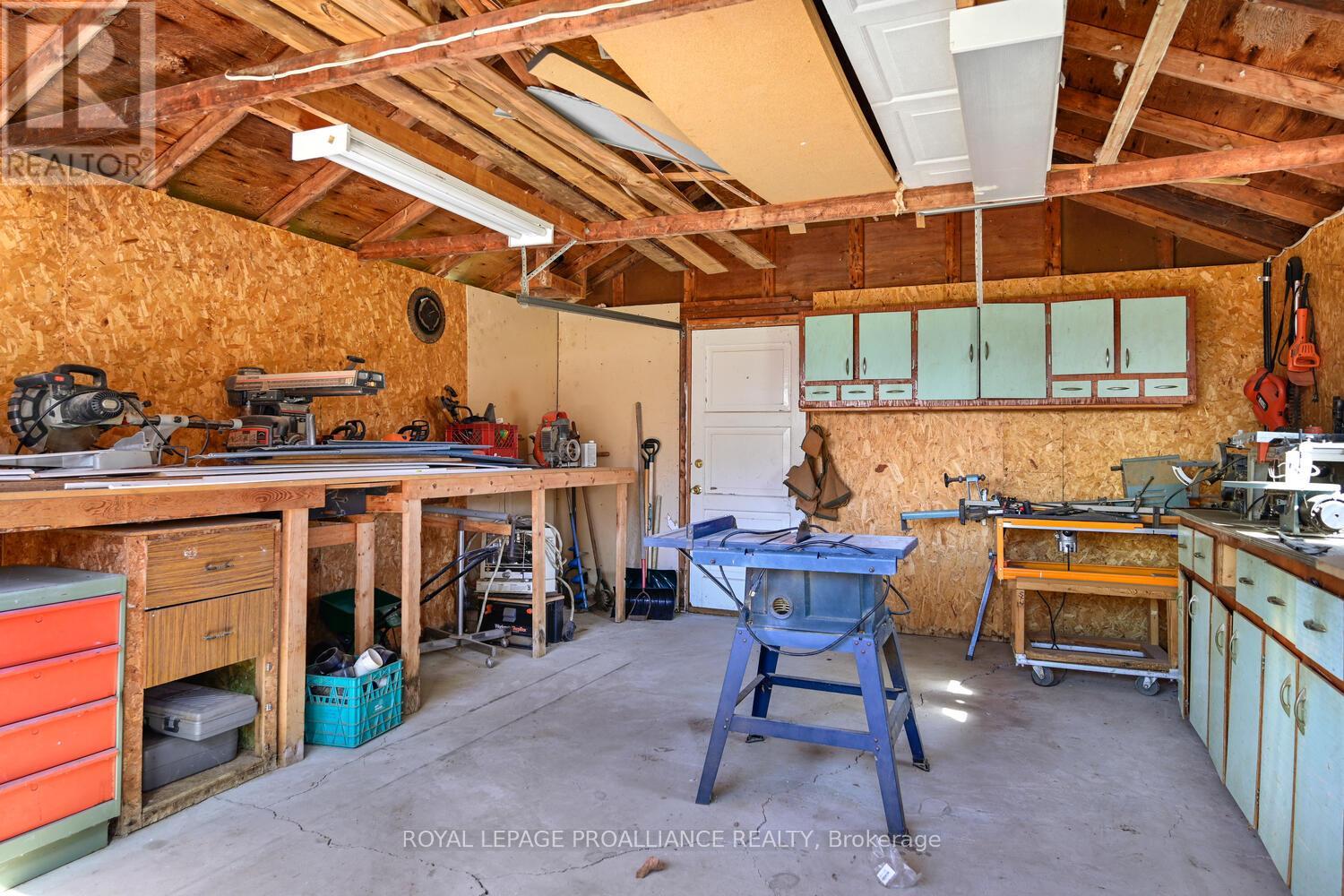 2597 NORTH CAMPBELL ROAD - 35