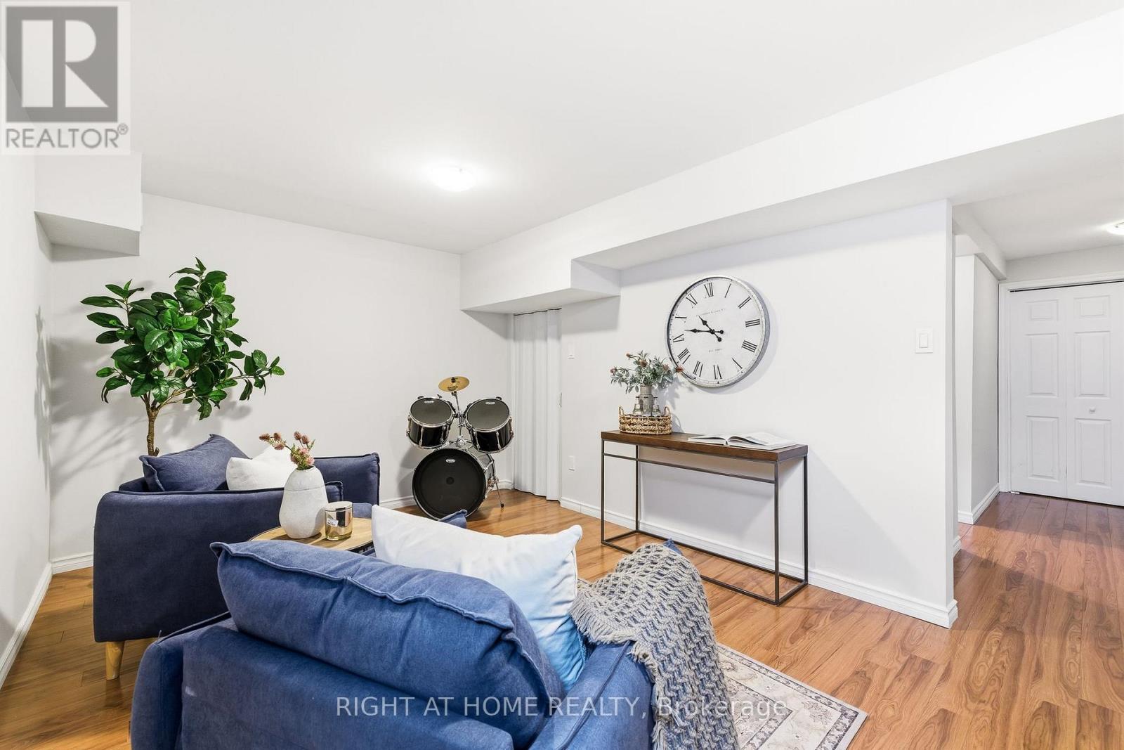 76 BUSHFORD STREET,Clarington (Courtice),,