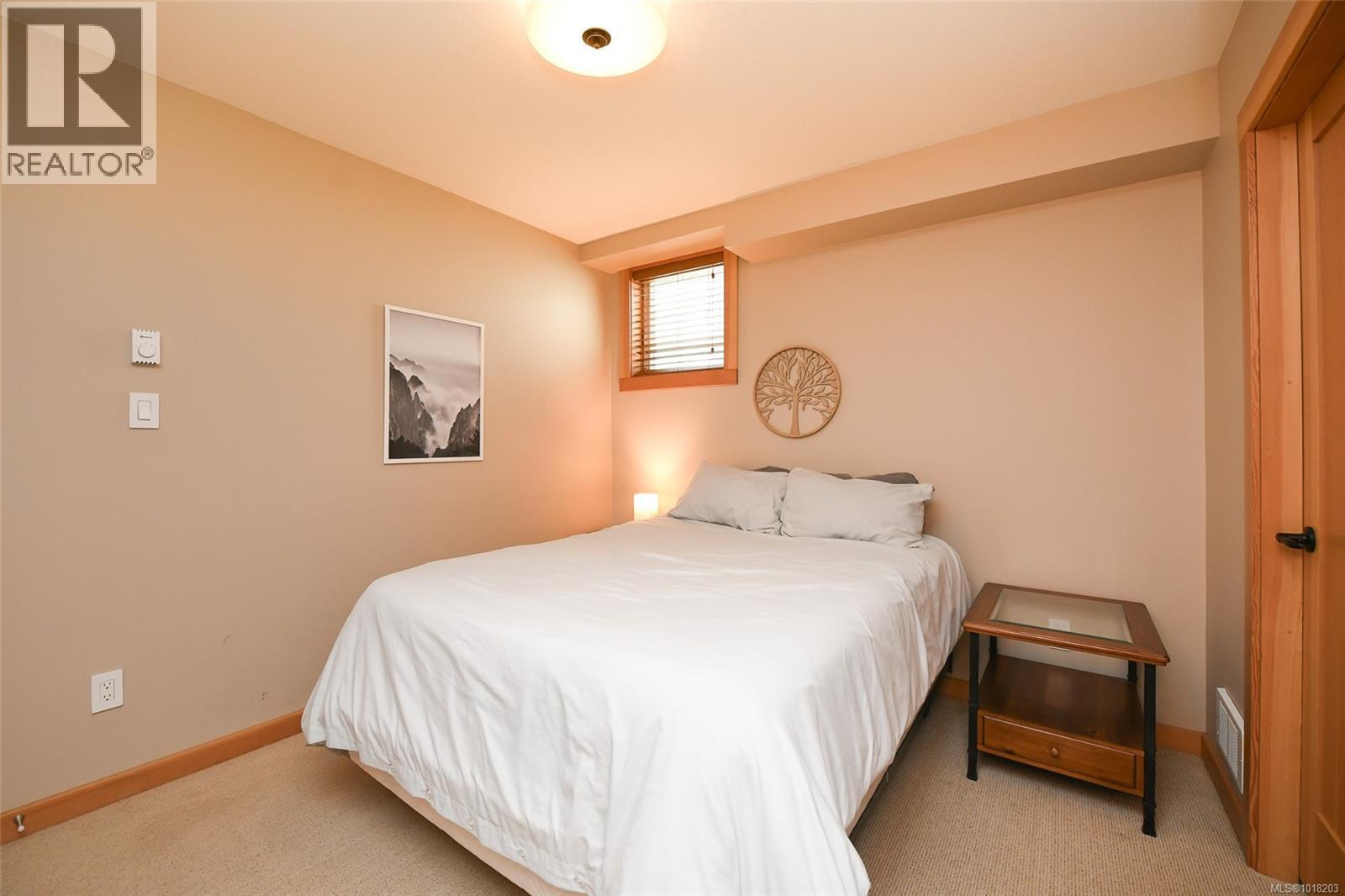 570 ARROWSMITH RIDGE - 20