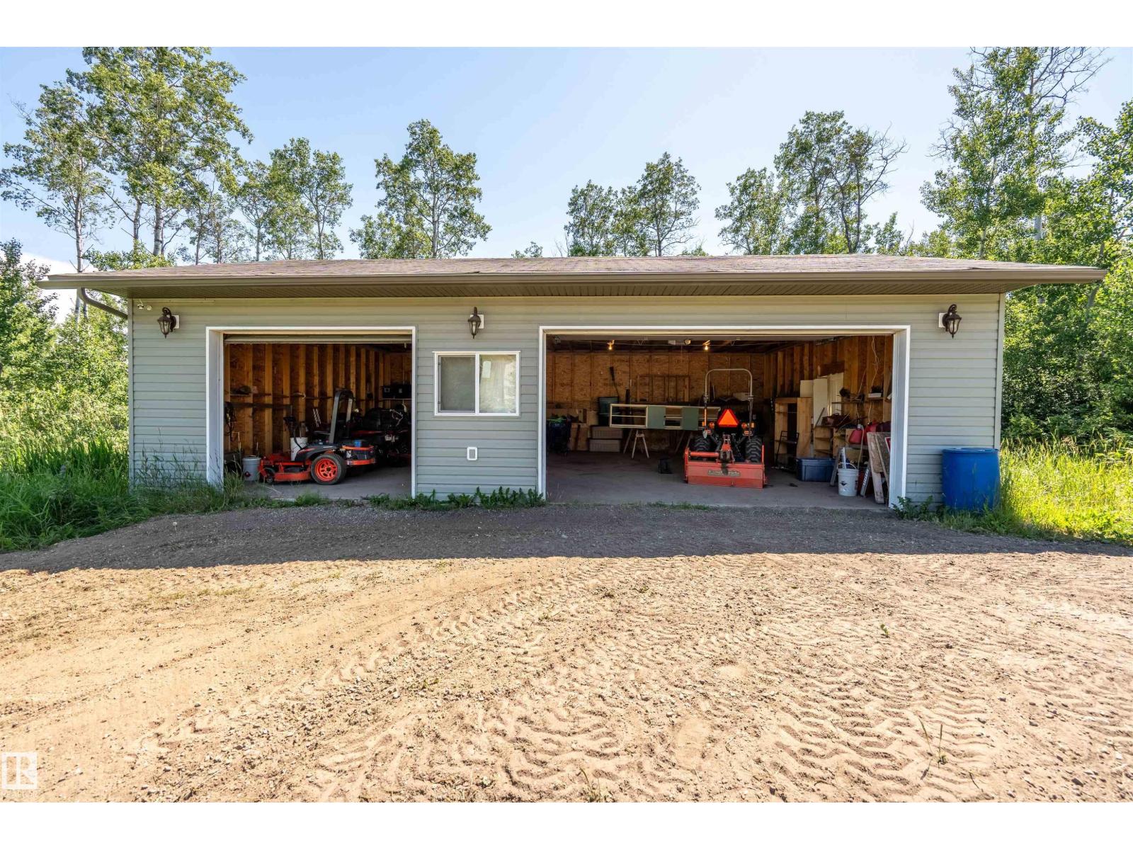 62019 RANGE ROAD 421 - 11