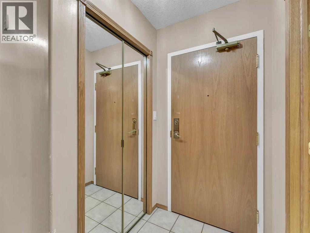 
          1182 Southview Drive Southeast
            <br/>
            <span>Medicine Hat</span>
            , 
            <span>AB</span>
             <span>T1B4L2</span>
         - Photo 6