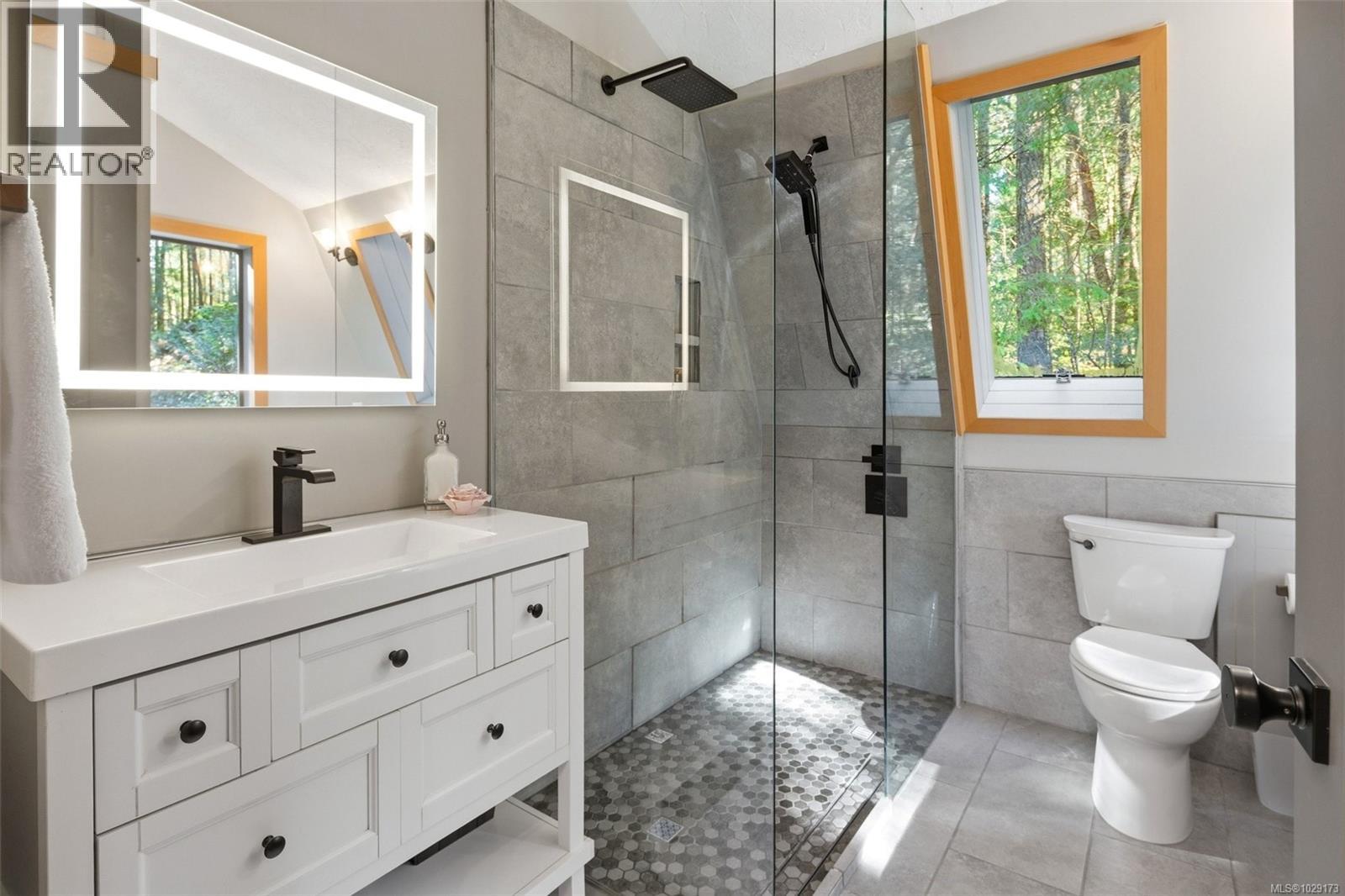  3778 Kingburne Drive, Cobble Hill