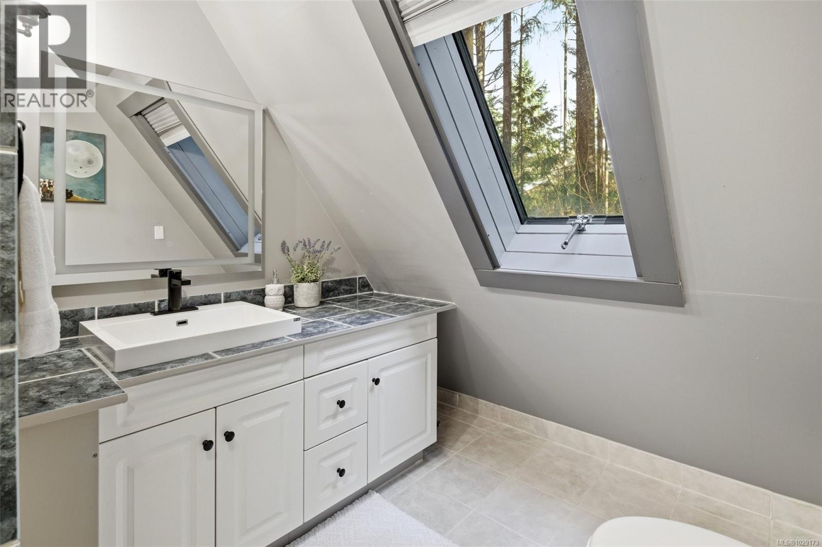  3778 Kingburne Drive, Cobble Hill