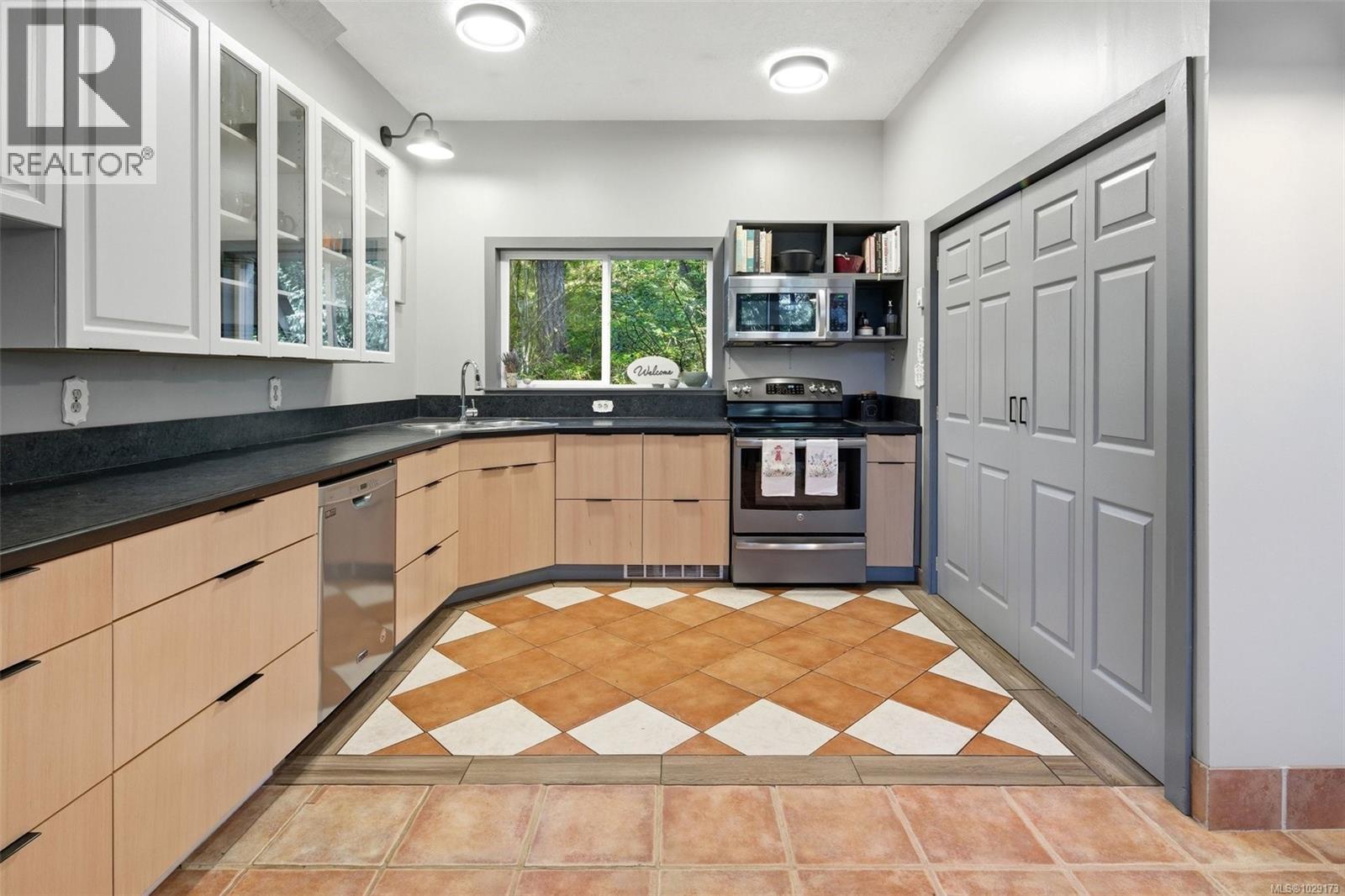  3778 Kingburne Drive, Cobble Hill