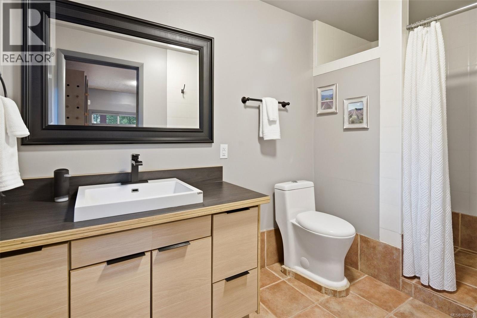  3778 Kingburne Drive, Cobble Hill